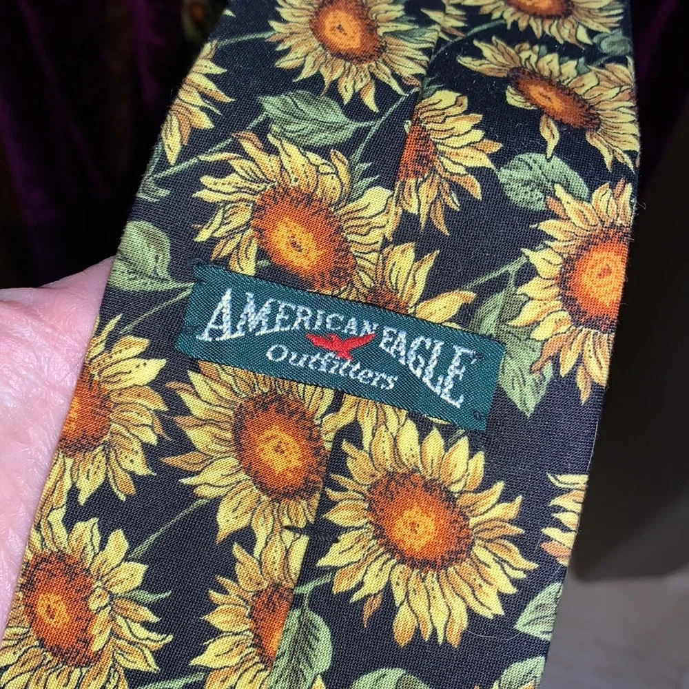 EUC American Eagle sunflower necktie